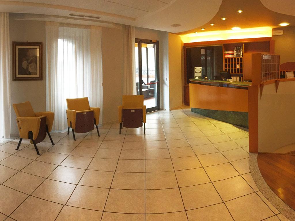 Hotel Colonne - Alihotels San Giovanni Rotondo Esterno foto