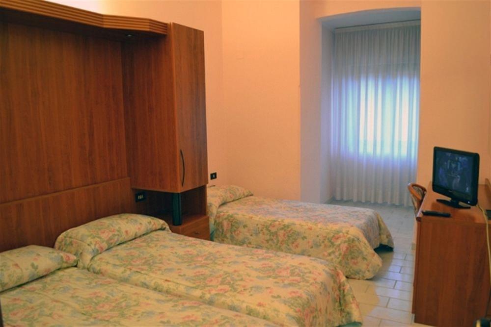 Hotel Colonne - Alihotels San Giovanni Rotondo Esterno foto