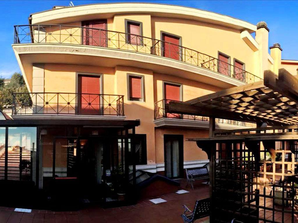 Hotel Colonne - Alihotels San Giovanni Rotondo Esterno foto