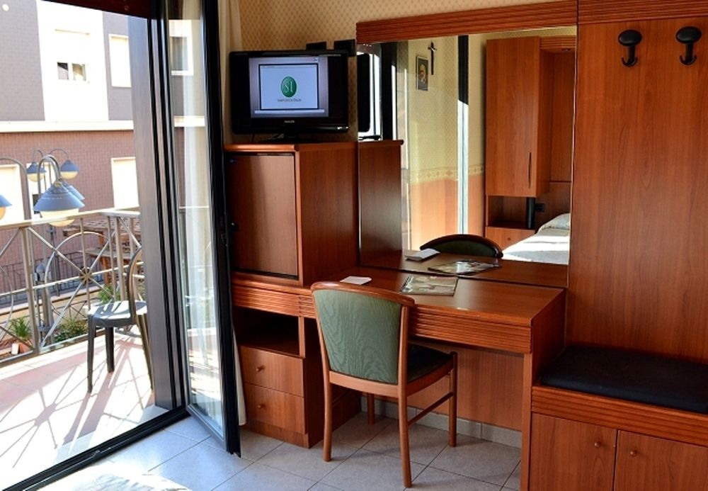 Hotel Colonne - Alihotels San Giovanni Rotondo Esterno foto