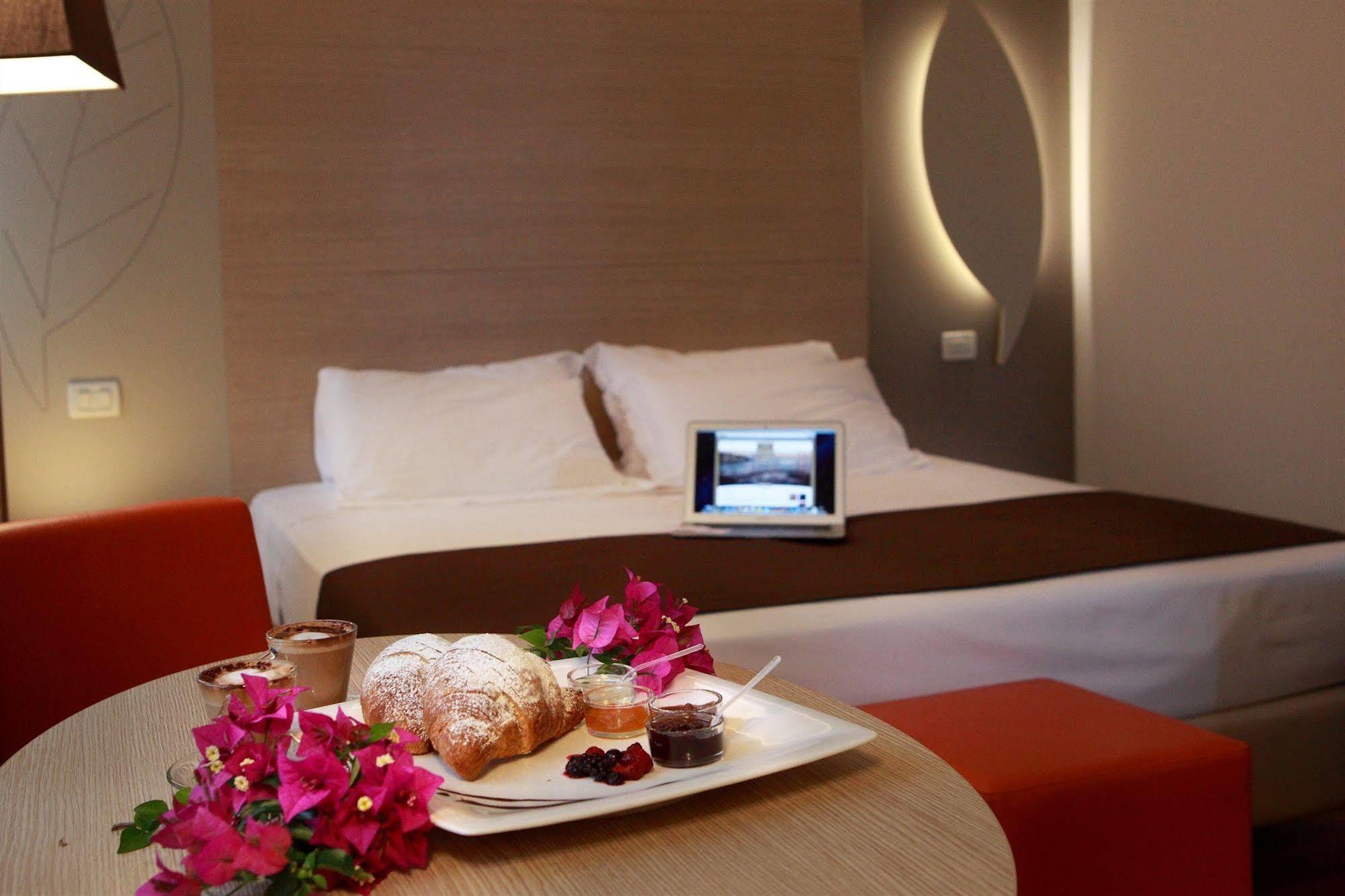 Hotel Colonne - Alihotels San Giovanni Rotondo Esterno foto